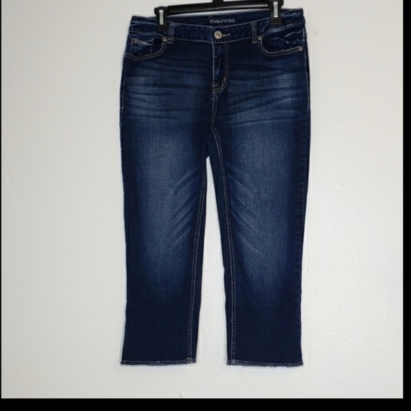 NEW Maurices Dark Sandblasted Capris Overstitched Pockets Cropped Jeans Spring - Picture 10 of 13